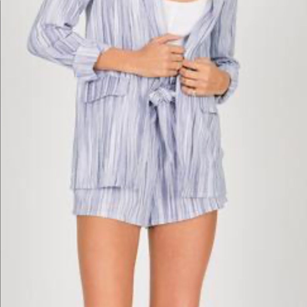 Amuse Society paper bag striped shorts xs